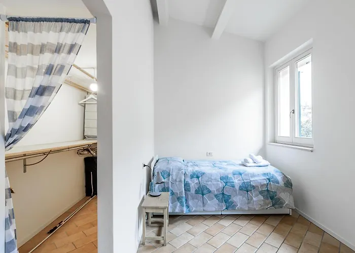 Guesthost - Modern 350mt From Piazza Del Popolo! Apartment *